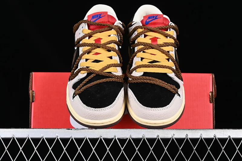 All Categories Nk SB Dunk Series Nk SB Dunk Low Low-top sneakers Nk Dunk Low Panda Prank-street lines graffiti distressed SB strap low-top casual sneakers DR9704-200